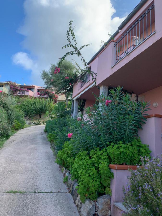 Vedere Vale Piu Di Mille Parole Badesi Exterior foto