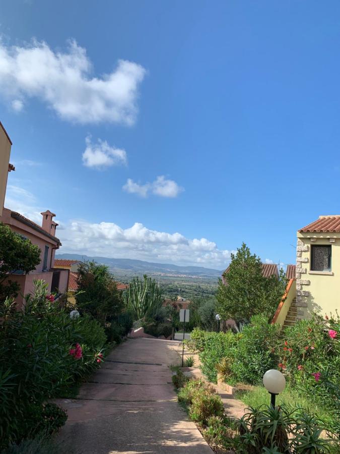 Vedere Vale Piu Di Mille Parole Badesi Exterior foto